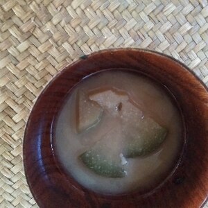 ナスと油揚げの味噌汁